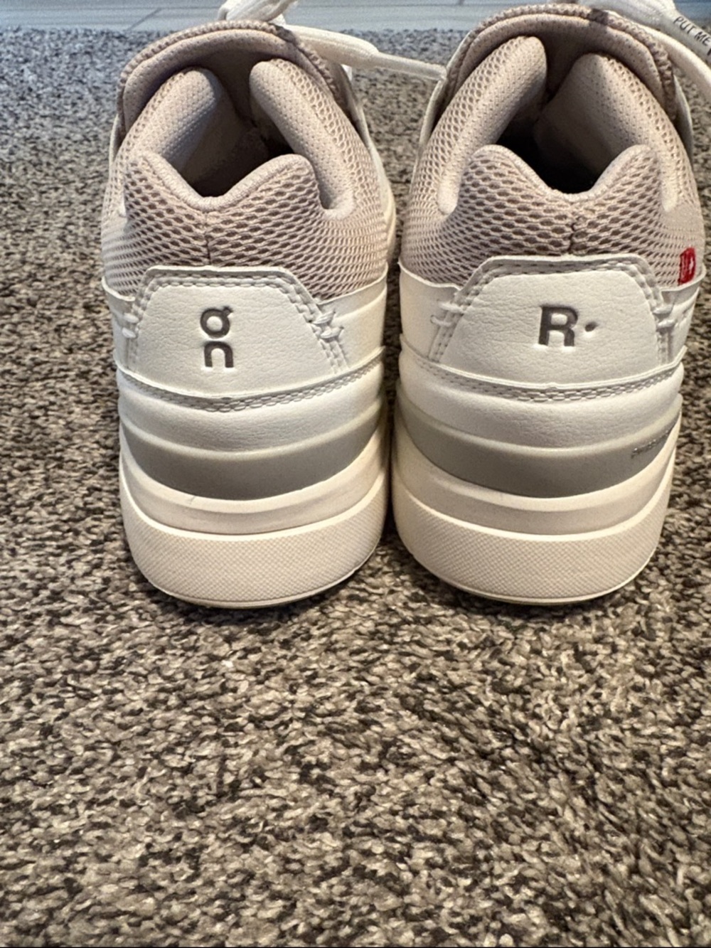 Women's On Cloud 7.5 White & Beige Casual Sneakers -NWOB - Picture 3 of 7